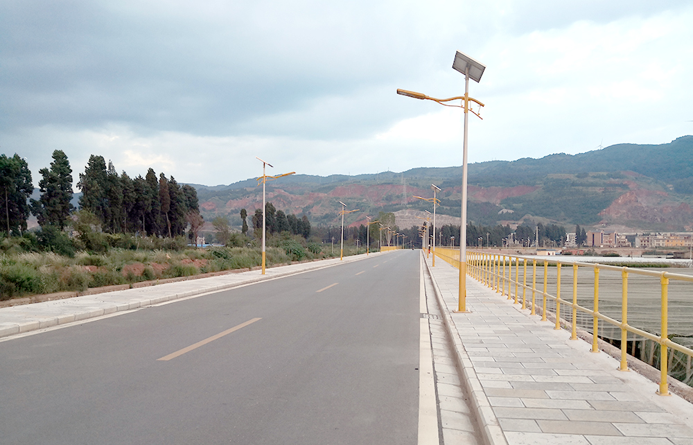 麒麟水鄉(xiāng)外環(huán)路太陽能路燈項(xiàng)目